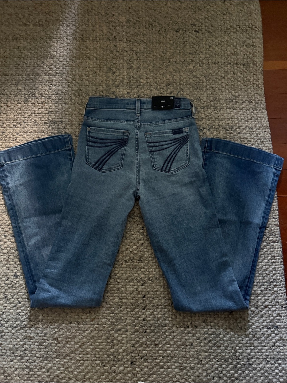 NWT 7 For All Mankind Bootcut Jeans in Medium Blue Wash